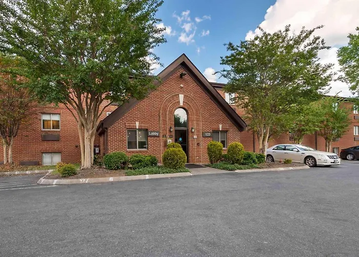 Extended Stay America Select Suites - Charlotte - University Place - E Mccullough Dr