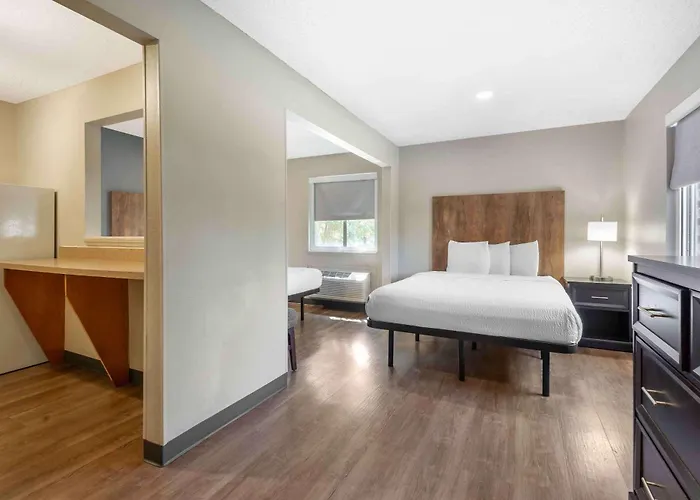 Extended Stay America Select Suites - Charlotte - University Place - E Mccullough Dr