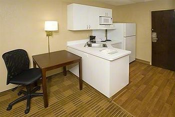 Hotel Extended America Select - - Place - E Mccullough Dr