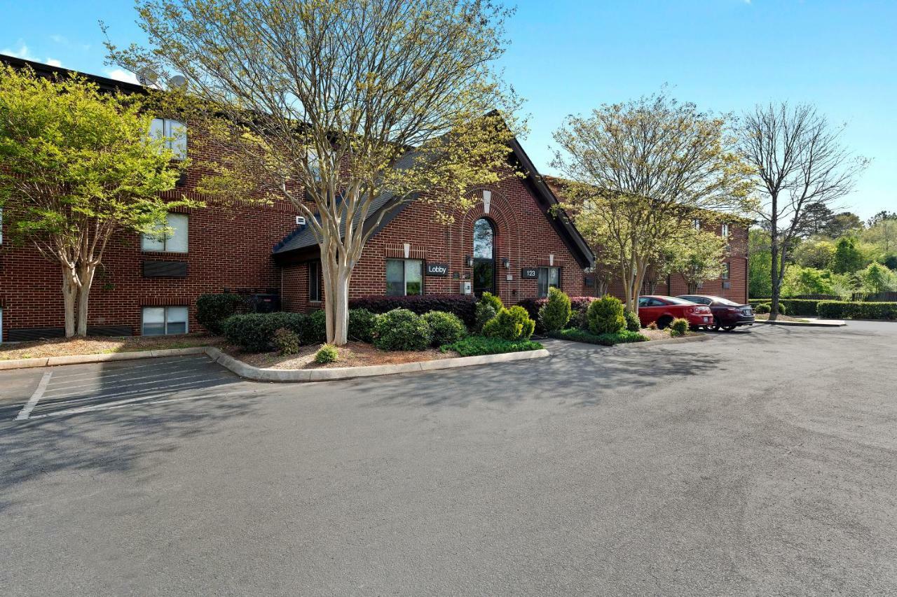 Extended America Select - - Place - E Mccullough Dr 2*