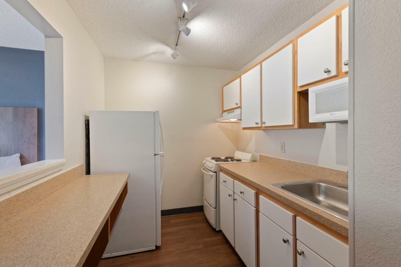 Hotel Extended America Select - - Place - E Mccullough Dr Charlotte