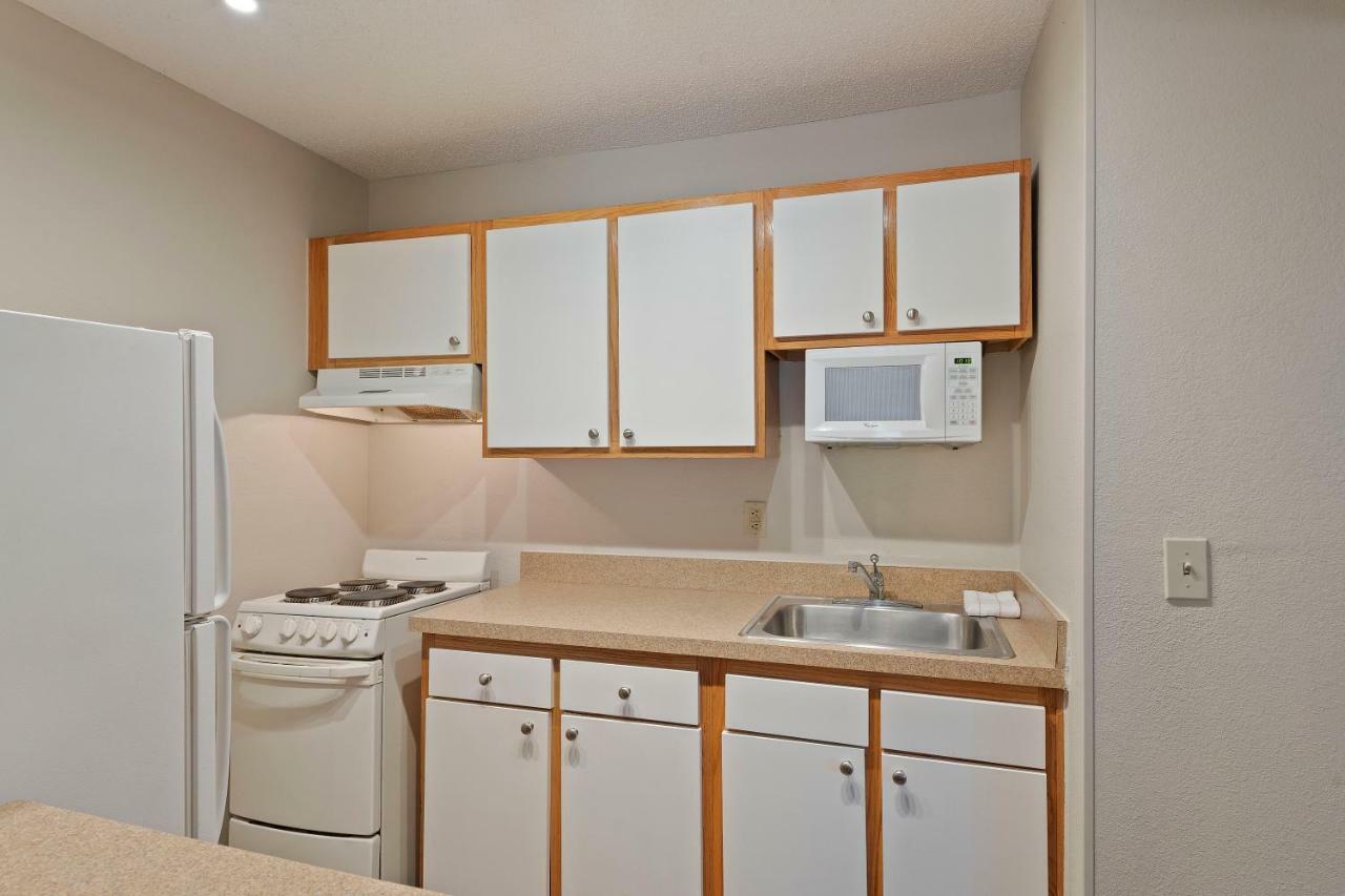 Hotel Extended America Select - - Place - E Mccullough Dr Charlotte